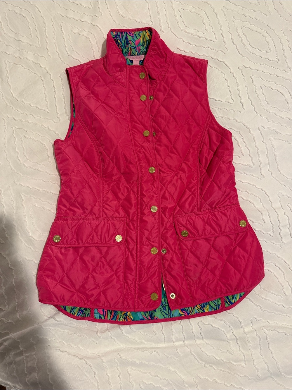 Lilly Pulitzer Quilted Sleeveless Vest in Hot Pink